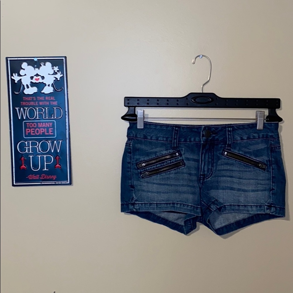 🌜American eagle jean shorts with zippers🌛